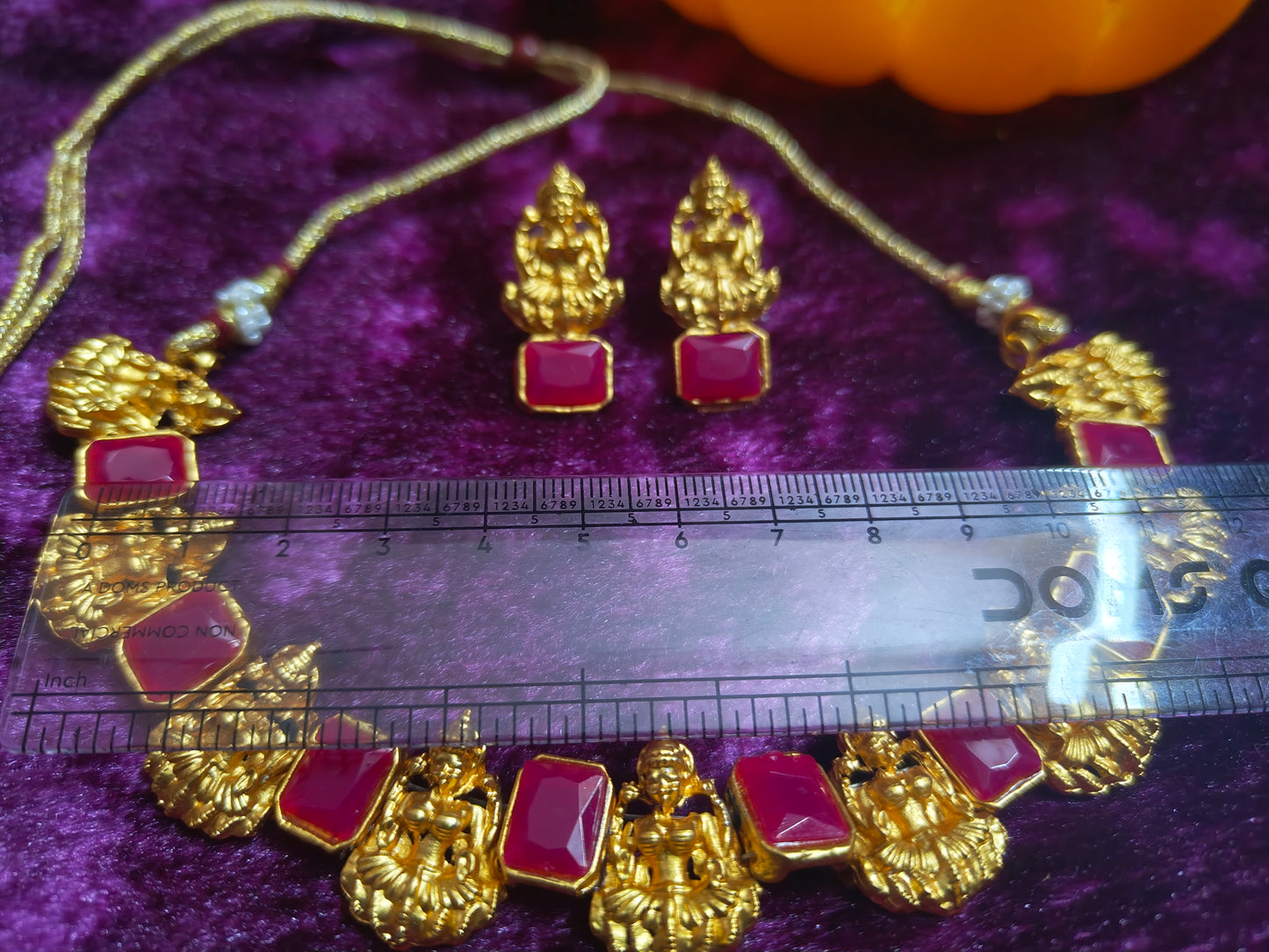 Beautiful and Classic Jewellery set with Pink Stones