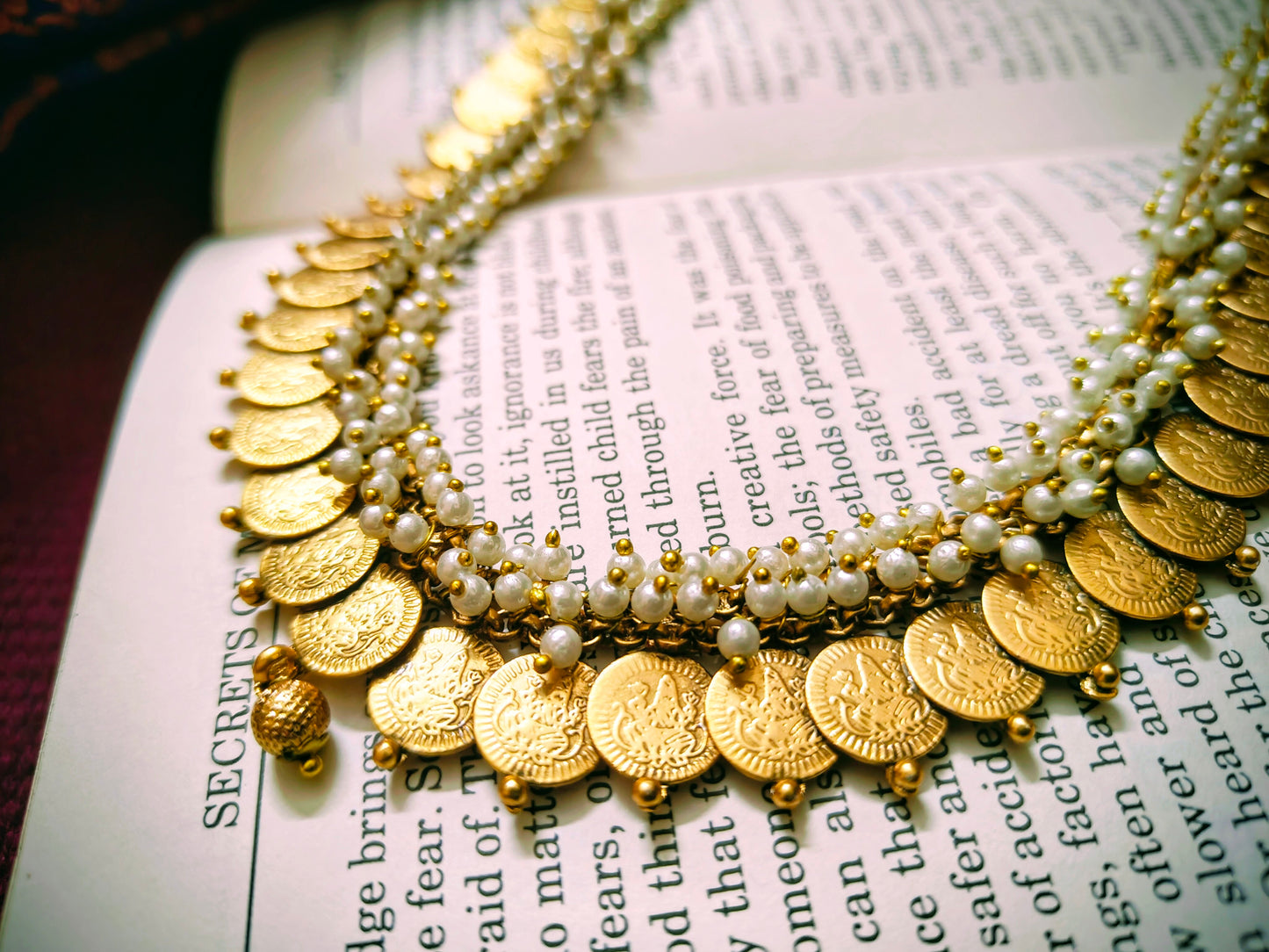 Beautiful and Classic Jewellery set