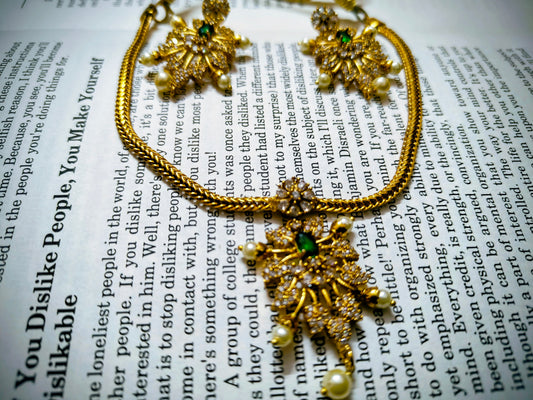 Beautiful and Classic Jewellery set