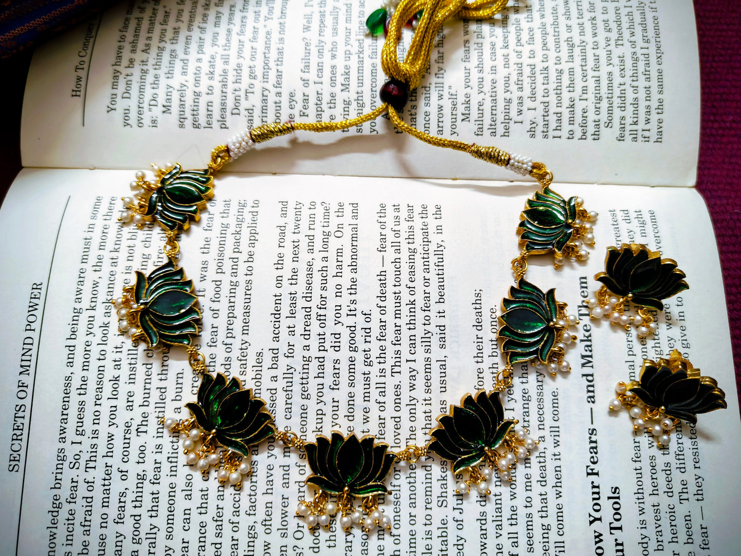 Beautiful and Classic Jewellery set