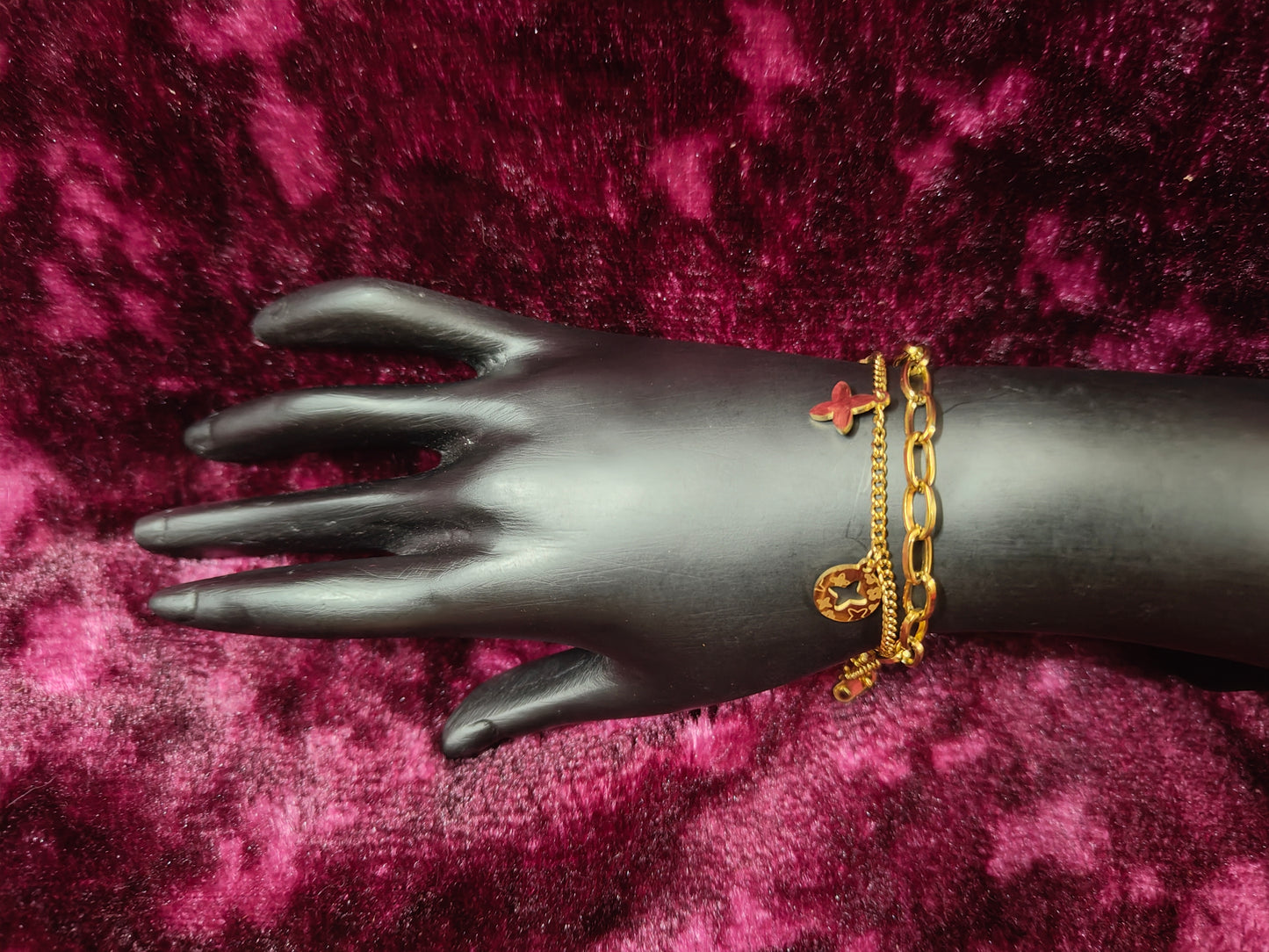 Beautiful and Classic Antitarnish stainless steel charms bracelet -Gold series