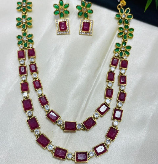Beautiful and Classic Jewellery set