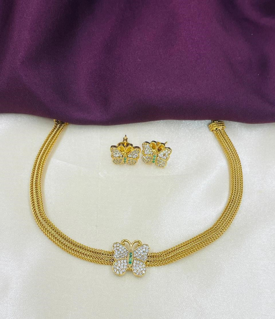 Beautiful and Classic Jewellery set